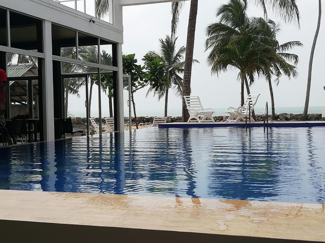 Saara Beach Hotel Marawila Exterior foto